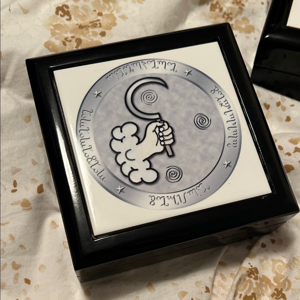 Abraxas box